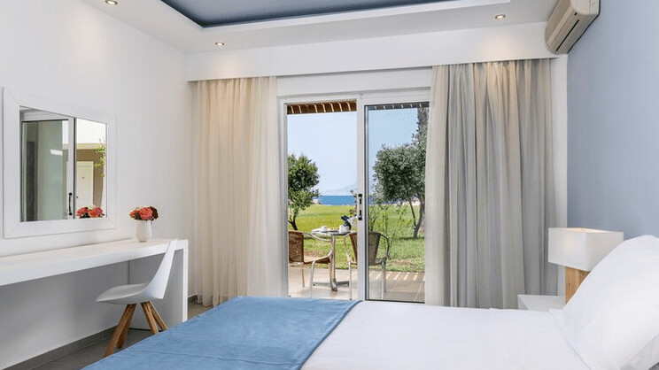 Double Superior Side Sea View